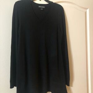 DNKY Jeans Long sleeve V-Neck Black sweater Size M